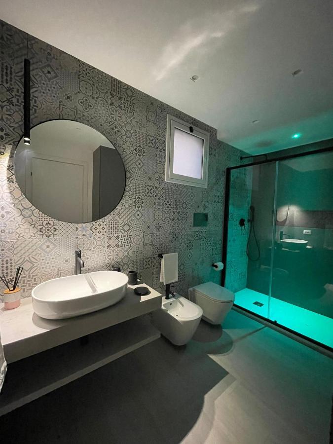 White Wall Luxury Rooms Scala Dei Turchi Реалмонте Екстериор снимка