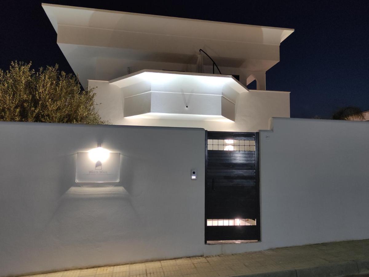 White Wall Luxury Rooms Scala Dei Turchi Реалмонте Екстериор снимка