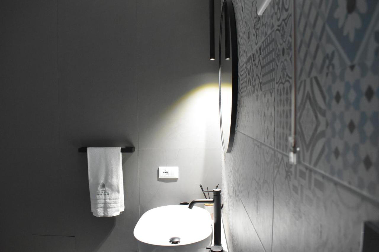 White Wall Luxury Rooms Scala Dei Turchi Реалмонте Екстериор снимка