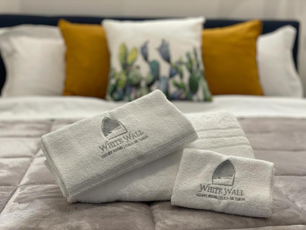 White Wall Luxury Rooms Scala Dei Turchi Реалмонте Екстериор снимка