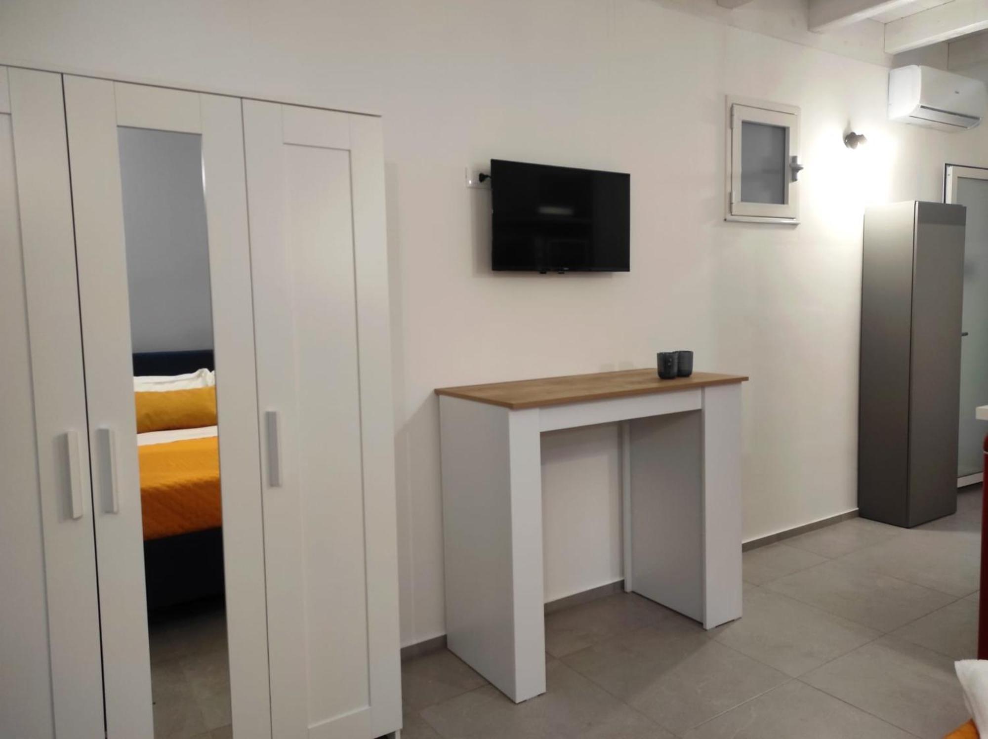 White Wall Luxury Rooms Scala Dei Turchi Реалмонте Екстериор снимка